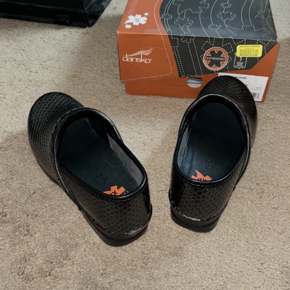 Dansko Pro XP Anaaconda Charcoal Clogs size 39 - Picture 4 of 5